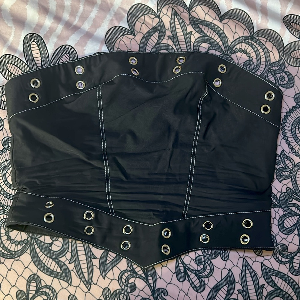 Y2K strapless top